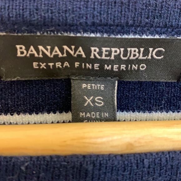 Banana Republic merino sweater - Picture 3 of 5